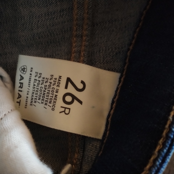 COPY - ARIAT JEANS - Picture 3 of 4